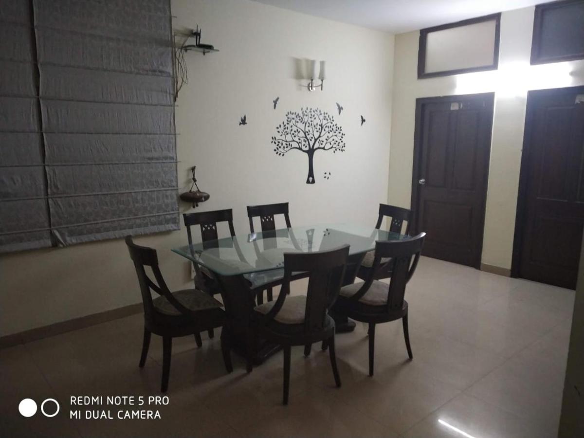Hotel Home Stay Dwarka Deli Exterior foto