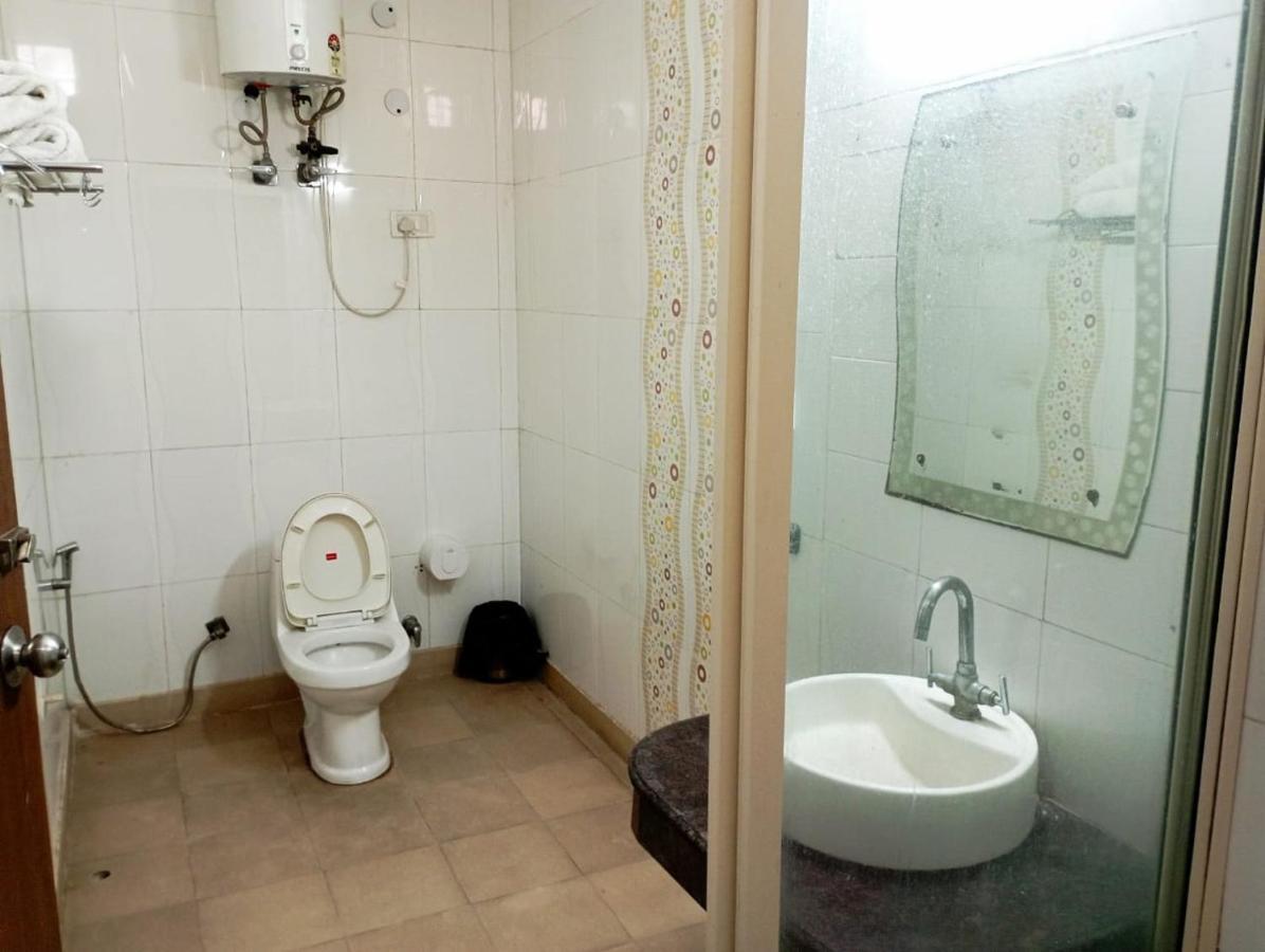 Hotel Home Stay Dwarka Deli Exterior foto