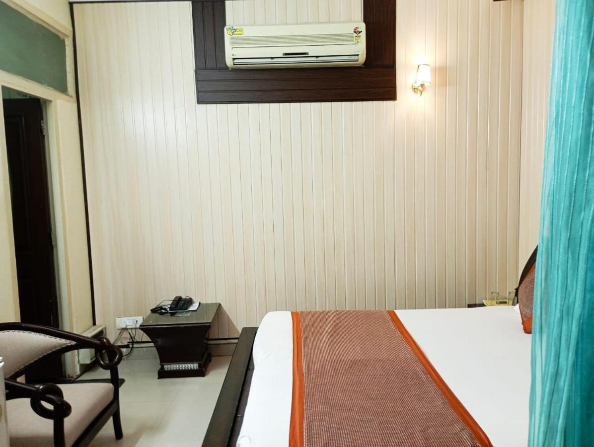 Hotel Home Stay Dwarka Deli Exterior foto